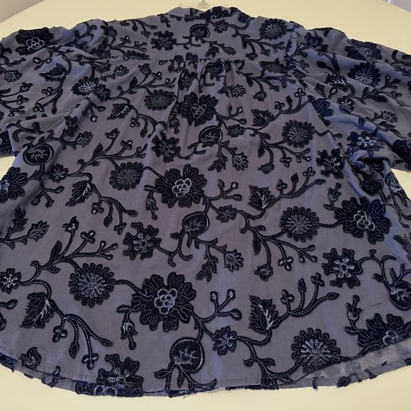 PILCRO FROM ANTHROPOLOGIE NAVY EMBROIDERED BLOUSE SIZE LARGE.  NEW WITHOUT TAGS - Picture 7 of 12